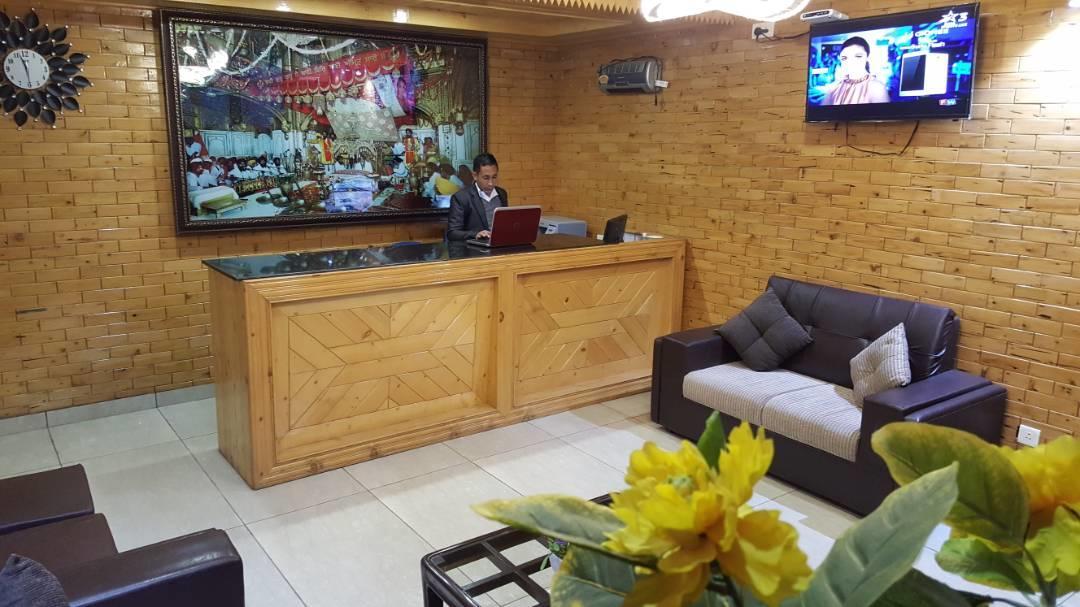 Hotel Kayanat Далхаузи Екстериор снимка